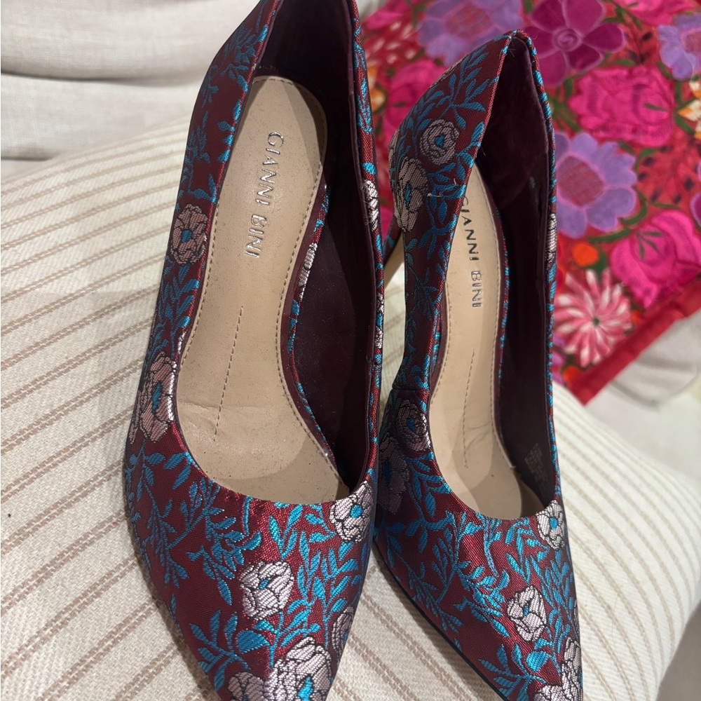 Gianni Bini Burgundy Floral Jacquard Pointed Pumps with Teal Accents